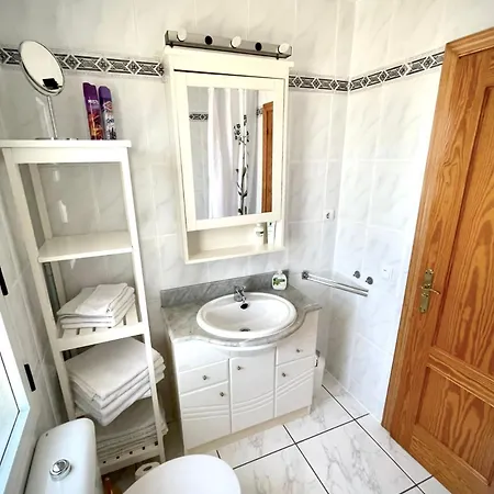 Iwona Mit Meerblick Apartament *