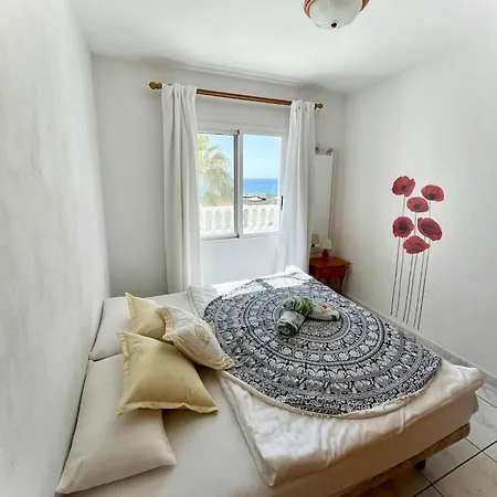 Iwona Mit Meerblick Apartament *